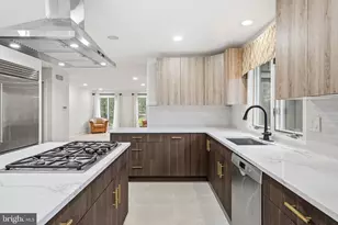 1025 Riverton Rd, Moorestown, NJ 08057 - Photo 33