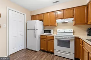 1701 Steeplebush Terrace, Mount Laurel, NJ 08054 - Photo 7