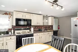 22 Brainerd St, Mount Holly, NJ 08060 - Photo 5