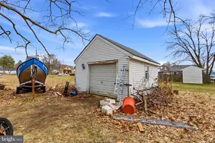 605 Broad St, Beverly, NJ 08010 - Photo 31