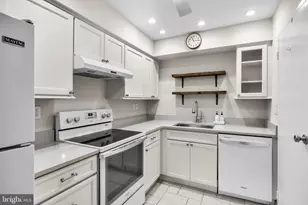 3039 Harbour Dr, Palmyra, NJ 08065 - Photo 7