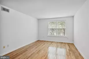 3039 Harbour Dr, Palmyra, NJ 08065 - Photo 13