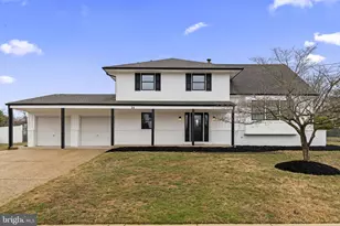 14 Montclair Dr, Delran, NJ 08075 - Photo 1