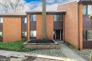 305 Kelly Cove, Mount Laurel, NJ 08054 - Photo 1