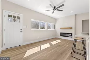 19 Crescent Dr, Browns Mills, NJ 08015 - Photo 5