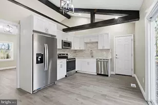 62 Grassy Lake Rd, Shamong, NJ 08088 - Photo 3