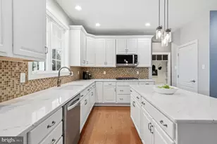 16 Windermere Dr, Moorestown, NJ 08057 - Photo 9