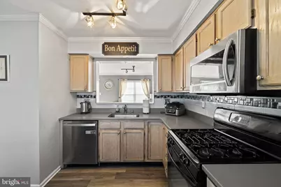 212 River Court, Fieldsboro, NJ 08505 - Photo 5