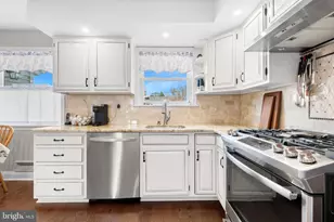 22 Old Colony Ln, Marlton, NJ 08053 - Photo 15