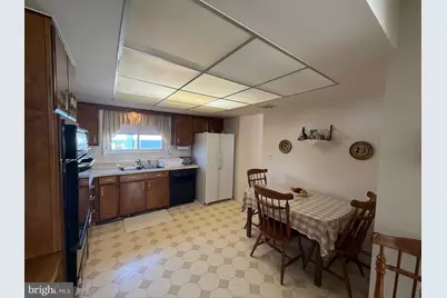 11 Grand Ave, Trenton, NJ 08620 - Photo 15