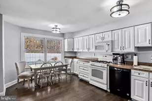 10 Yorkshire Dr, Medford, NJ 08055 - Photo 15