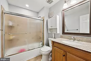 6 Berkely Dr, Burlington, NJ 08016 - Photo 15