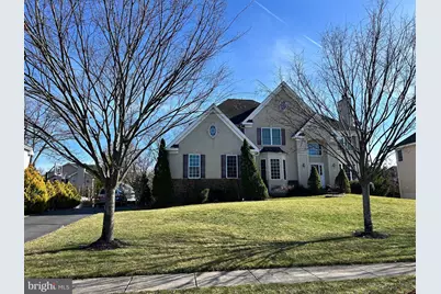 18 Foxcroft Way, Mount Laurel, NJ 08054 - Photo 1