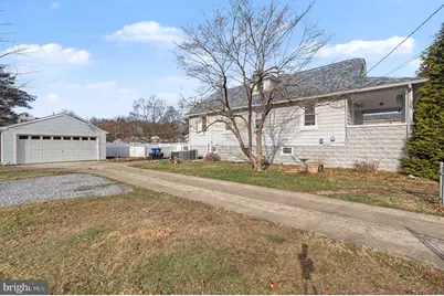 304 S Forklanding Road, Maple Shade, NJ 08052 - Photo 3