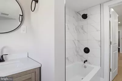 1026 W 5th Street, Florence, NJ 08518 - Photo 9