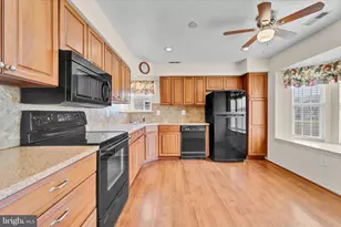 310 Moonseed Pl, Mount Laurel, NJ 08054 - Photo 5