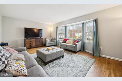 704 Cornwallis Drive, Mount Laurel, NJ 08054 - Photo 5