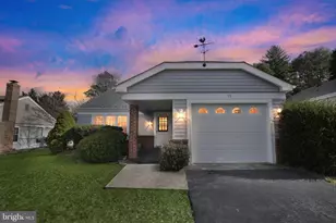 19 Stamford Pl, Southampton, NJ 08088 - Photo 3