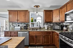 17 Delaware Ave, Hainesport, NJ 08036 - Photo 9