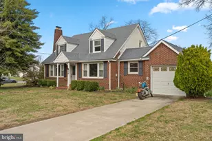 300 Lilac Ln, Delanco, NJ 08075 - Photo 1