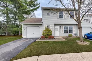 5 Berkshire Ct, Bordentown, NJ 08505 - Photo 1