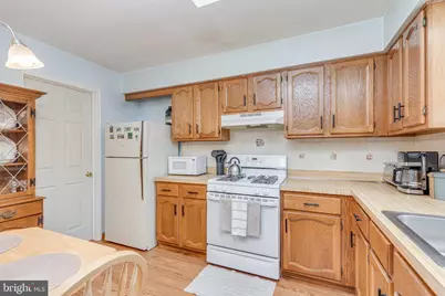 5 Berkshire Court, Bordentown, NJ 08505 - Photo 11