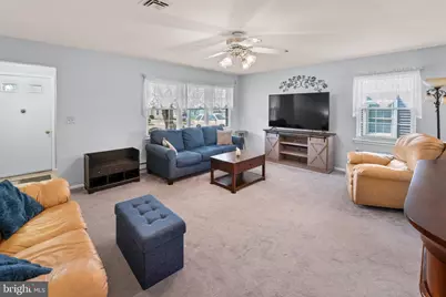 11 Buckingham Drive, Southampton, NJ 08088 - Photo 9