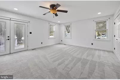 152 E 7th Street, Burlington, NJ 08016 - Photo 19