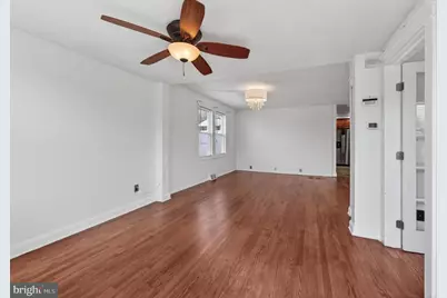 152 E 7th Street, Burlington, NJ 08016 - Photo 3