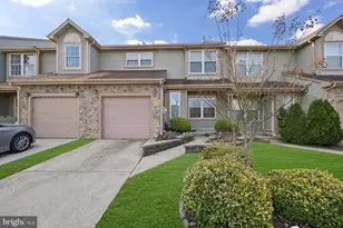 47 Knighton Ln, Mount Laurel, NJ 08054 - Photo 1