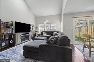 333 Ericson Ct, Mount Laurel, NJ 08054 - Photo 9