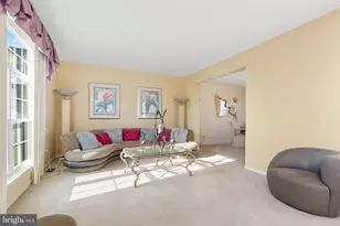 53 Lexington Cir, Marlton, NJ 08053 - Photo 9