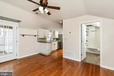 218 Lafayette Street, Bordentown, NJ 08505 - Photo 11