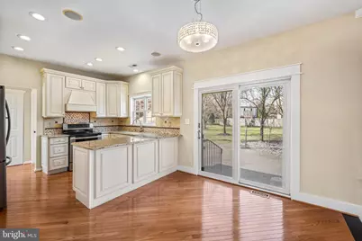 9 Waters Edge Drive, Riverside, NJ 08075 - Photo 15