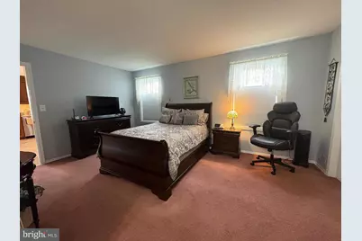 103 Carriage Hill Court, Mansfield Township, NJ 08022 - Photo 11