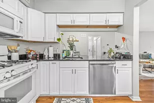 1005A Harwood Ct, Mount Laurel, NJ 08054 - Photo 9