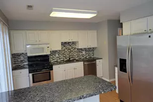 2904 Saxony Dr, Mount Laurel, NJ 08054 - Photo 3