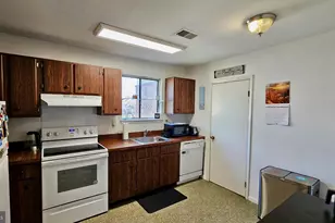 1475 Mount Holly Rd, Beverly, NJ 08010 - Photo 7