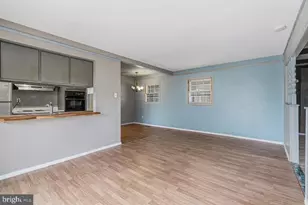 90 Twin Hill Dr, Willingboro, NJ 08046 - Photo 9