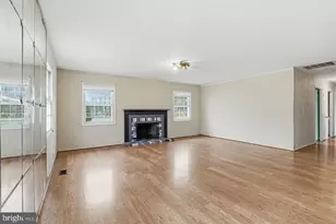 90 Twin Hill Dr, Willingboro, NJ 08046 - Photo 11