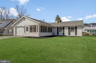 7 Sterling Ln, Willingboro, NJ 08046 - Photo 3