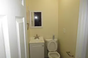 20 Pine St, Beverly, NJ 08010 - Photo 3