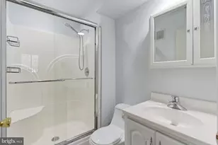 305 Cypress Point Circle, Mount Laurel, NJ 08054 - Photo 13