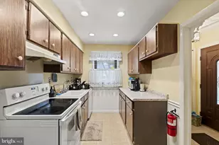 1475 Mount Holly, Edgewater Park, NJ 08010 - Photo 11