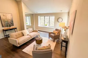 5520 Aberdeen Dr, Mount Laurel, NJ 08054 - Photo 1