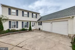 45 Stratford Ln, Mount Laurel, NJ 08054 - Photo 3