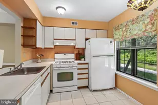 253 Everly Ct, Mount Laurel, NJ 08054 - Photo 11