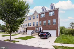 109 Creekside Wy, Burlington, NJ 08016 - Photo 1
