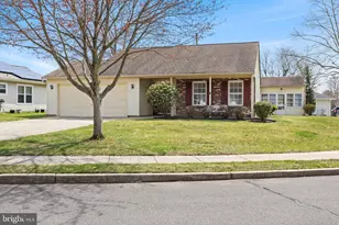 12 Candlelight Cir, Mansfield Township, NJ 08022 - Photo 1