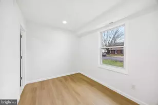 16 Buckingham Rd, Marlton, NJ 08053 - Photo 9